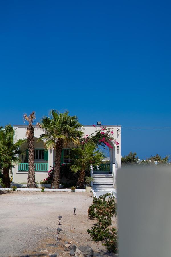 Kamari Beach Houses With Balcony And Garden 외부 사진